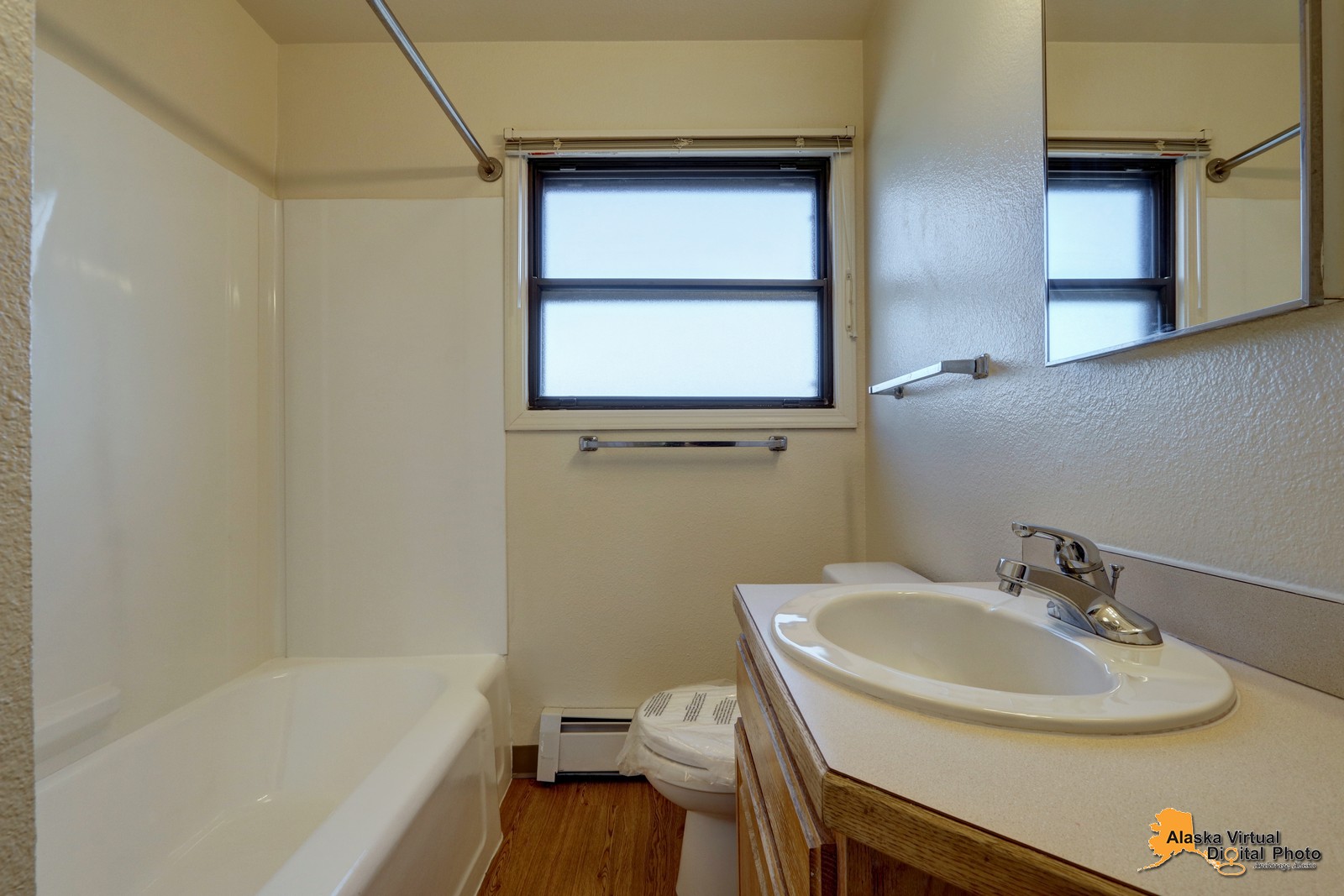 Full Bathroom in Denali Home