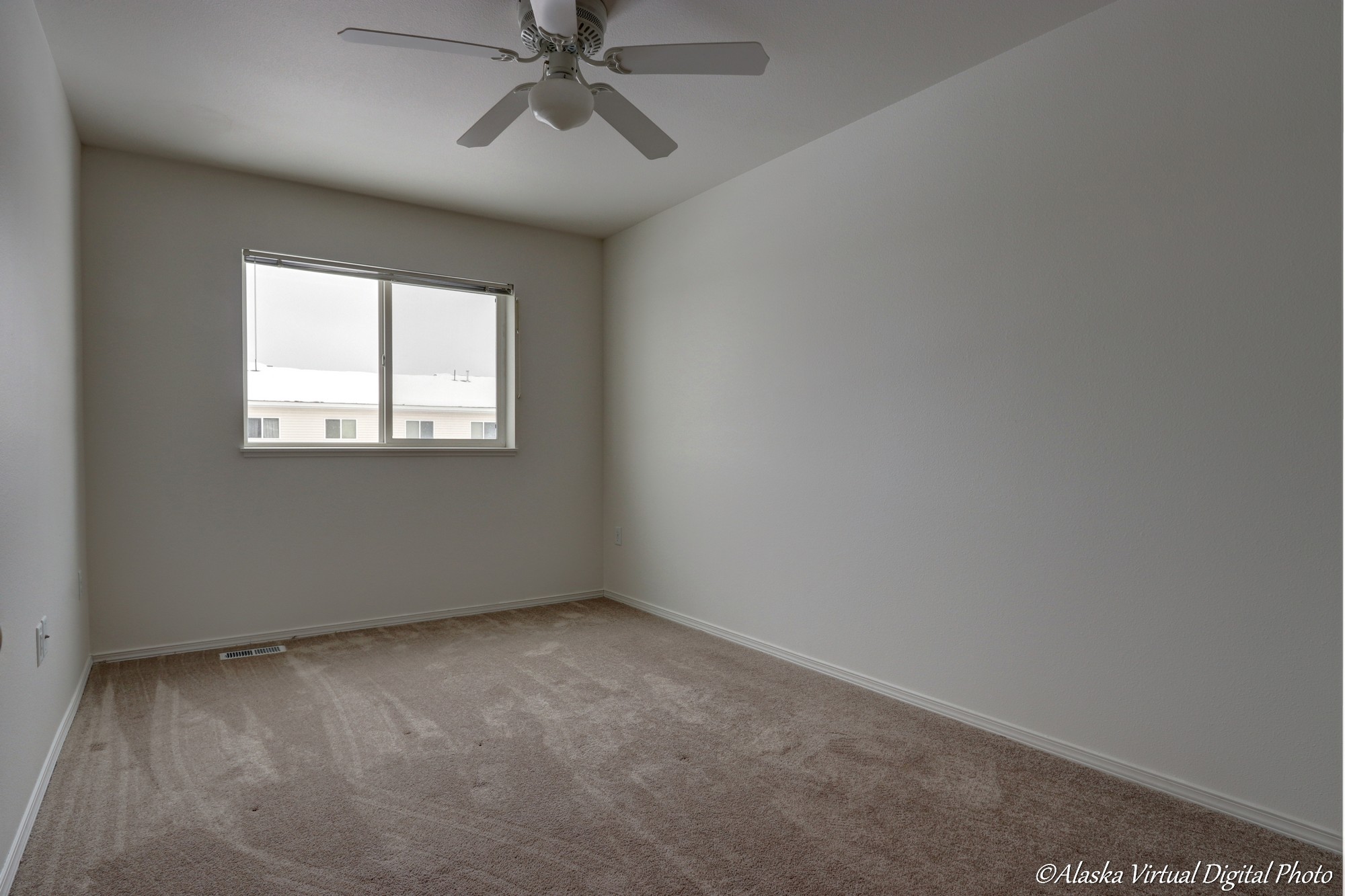 bedroom with fan