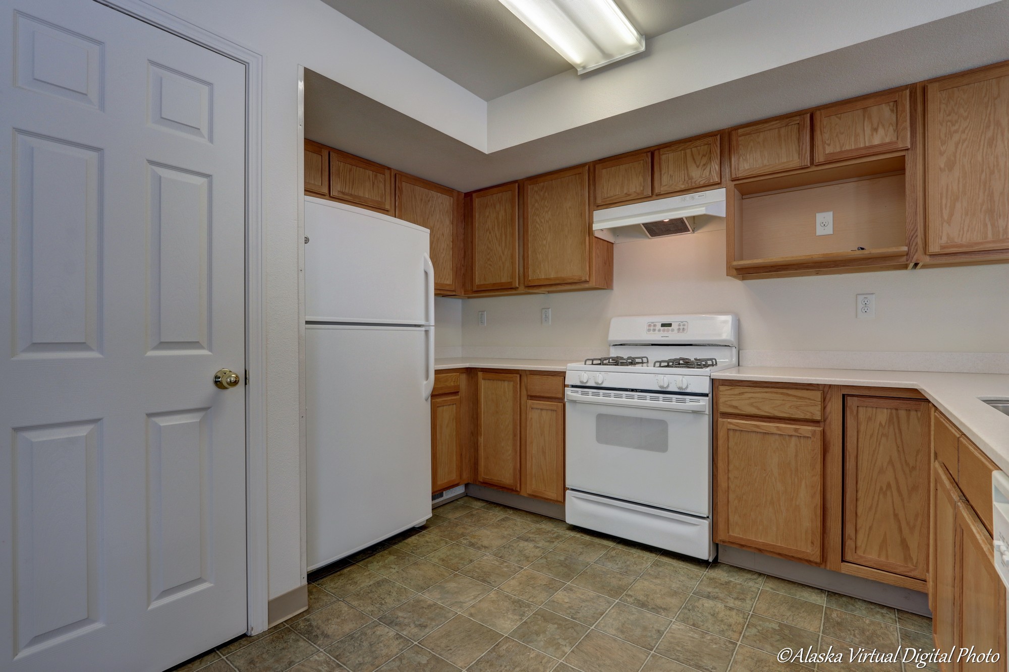 kitchen with appliances