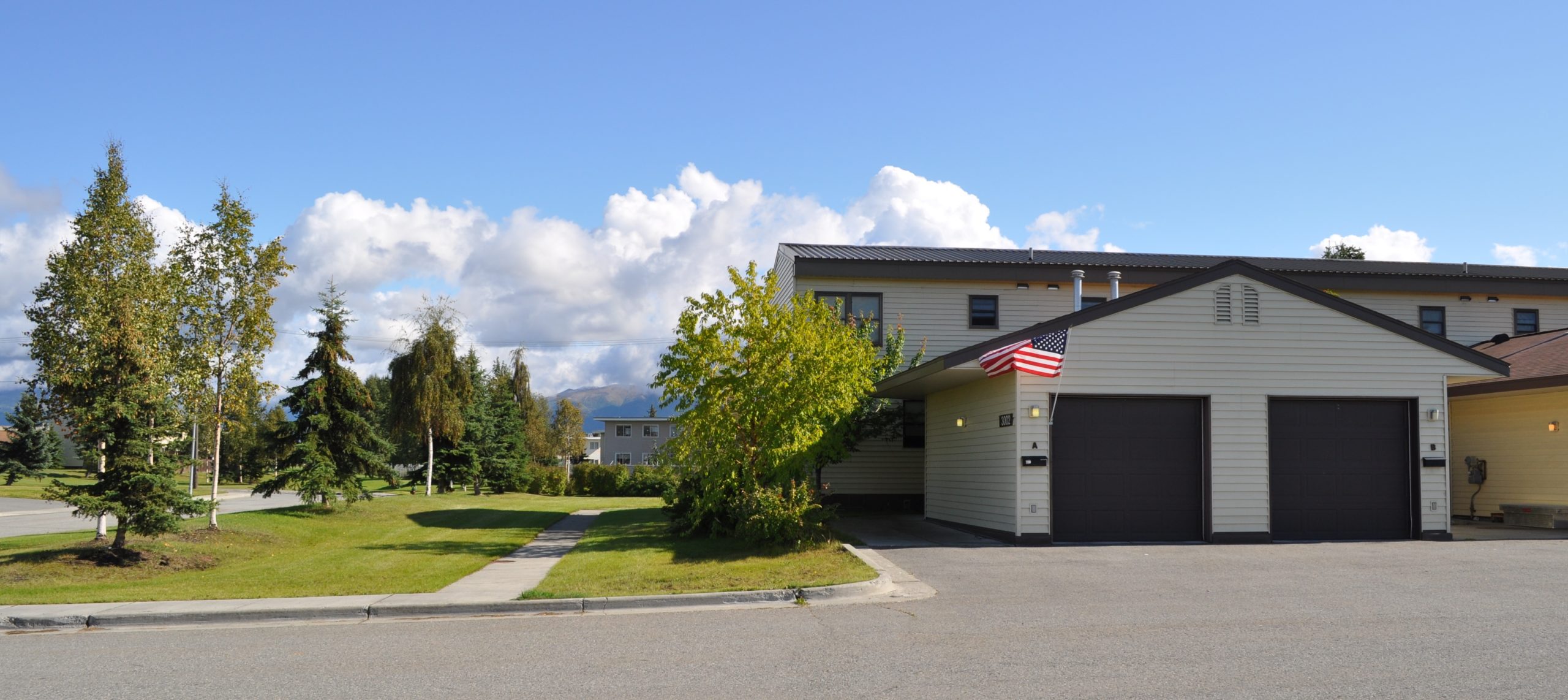 House in the Sunflower neighbor hood on JBER in Alaska