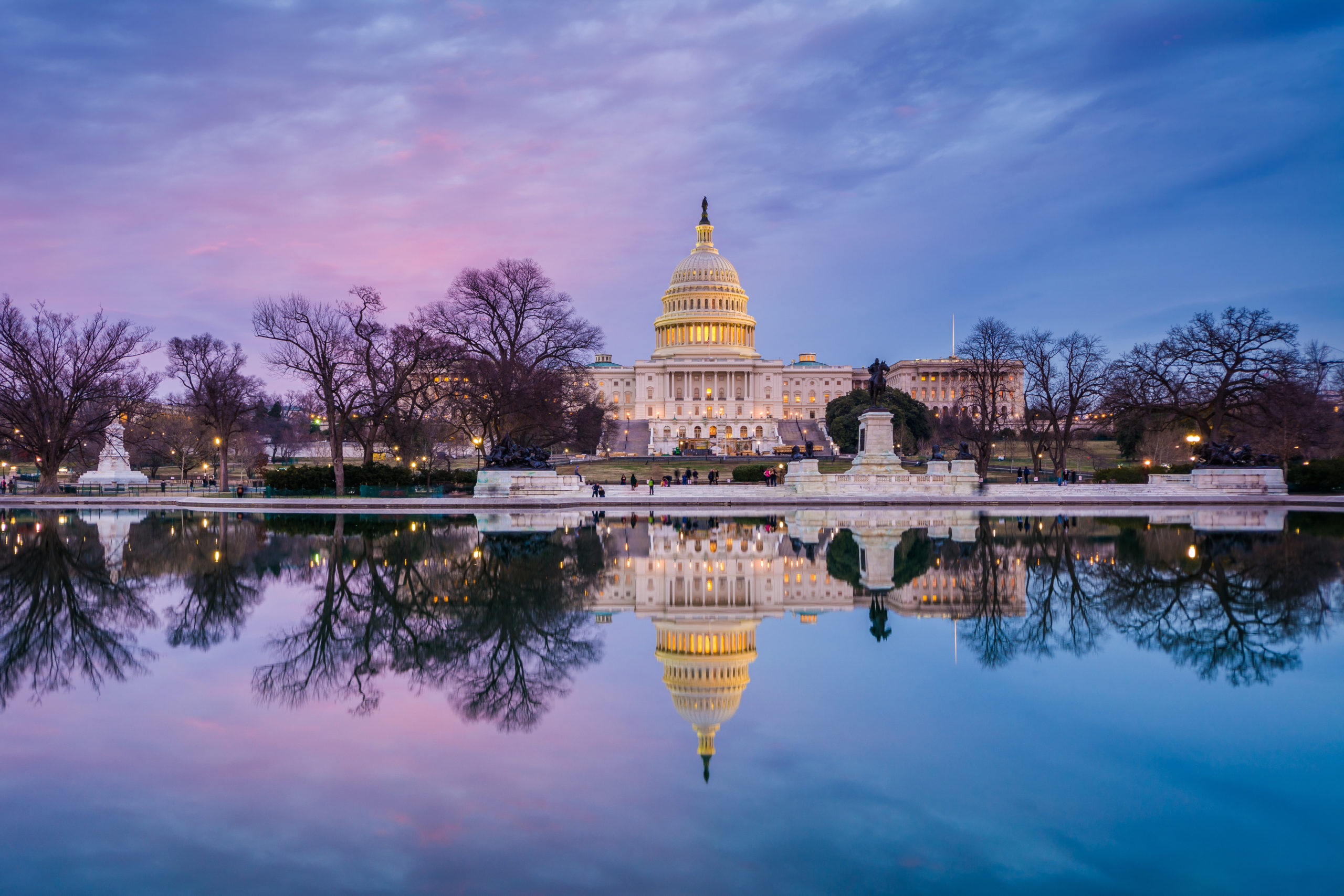 Photo of US capitol building at sunset