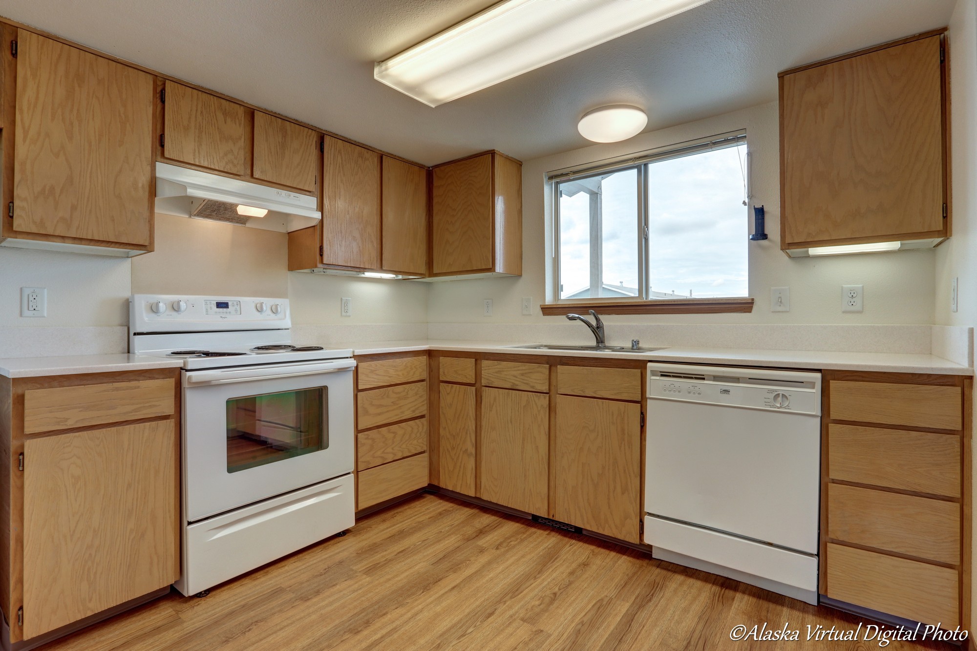 Photo of Kitchen with full appliance set