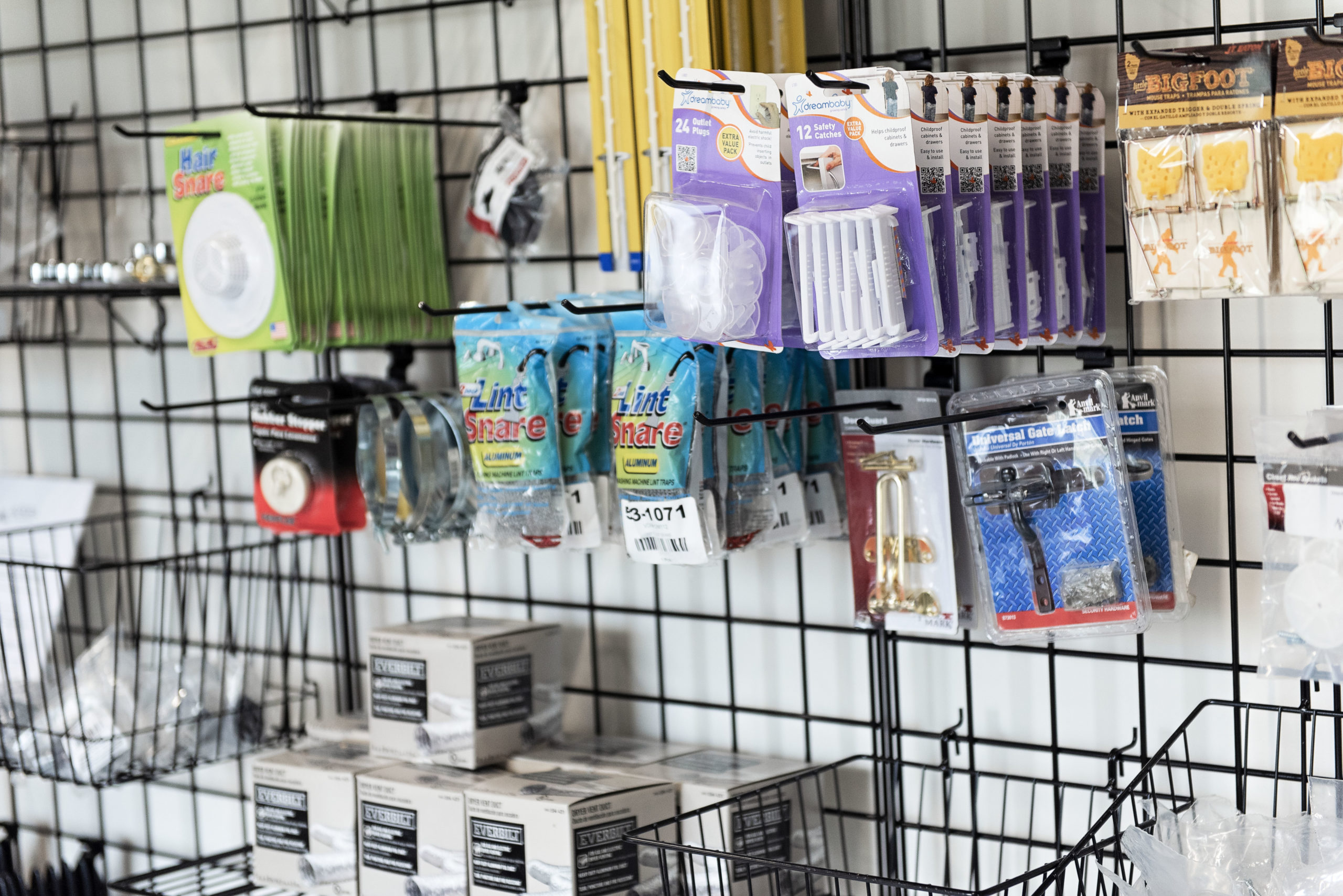 items hanging on wall in Aurora self help center